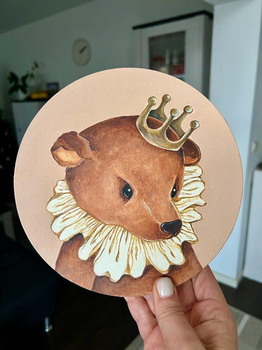 Little prince. Bear with a crown. Acrylic painting on canvas, round, 20 cm, gift idea, wall decoration, country house decor.